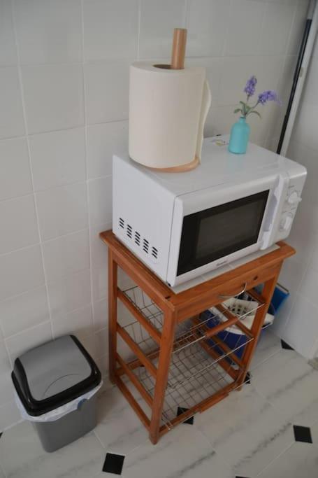 Cozy And Well Connected Apartment Sevilla Bagian luar foto