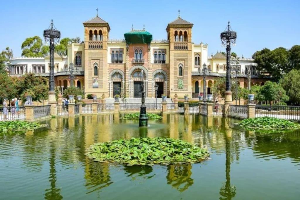 Cozy And Well Connected Apartment Sevilla Bagian luar foto